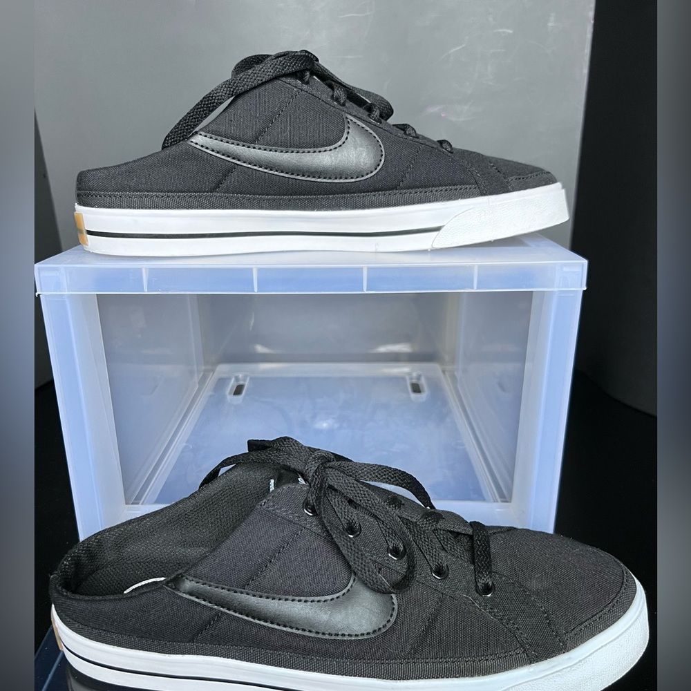 Nike 23 court legacy mule sneakers  size 10